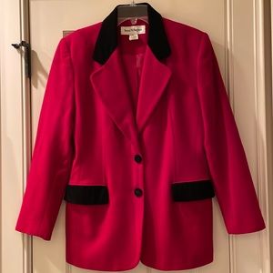 Norton McNaughton vintage Blazer Red w/ Black Velvet trim. Size 6.